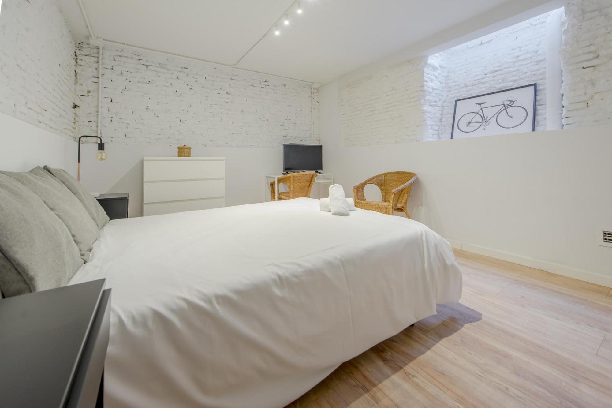 Modern 7pax En Chamberi-ponzano Appartamento *